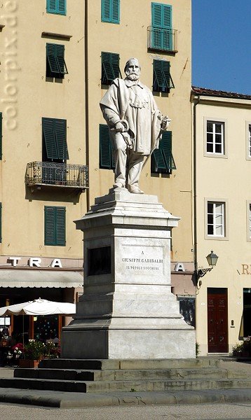 Giuseppe Garibaldi - Piazza del Giglio by laileen