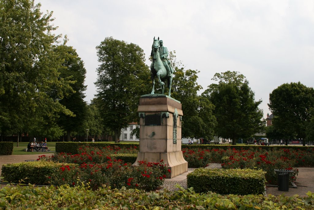 Kongens Have by Espen Johnsen