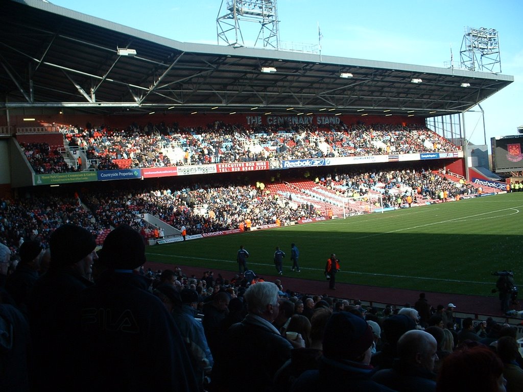 Centenary Stand by Graham Halliday