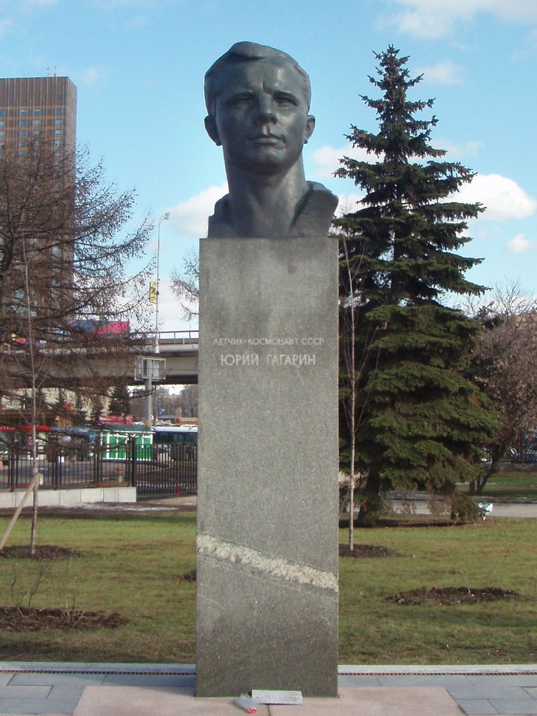 Monument to Soviet cosmonaut Yuri Gagarin by IPAAT