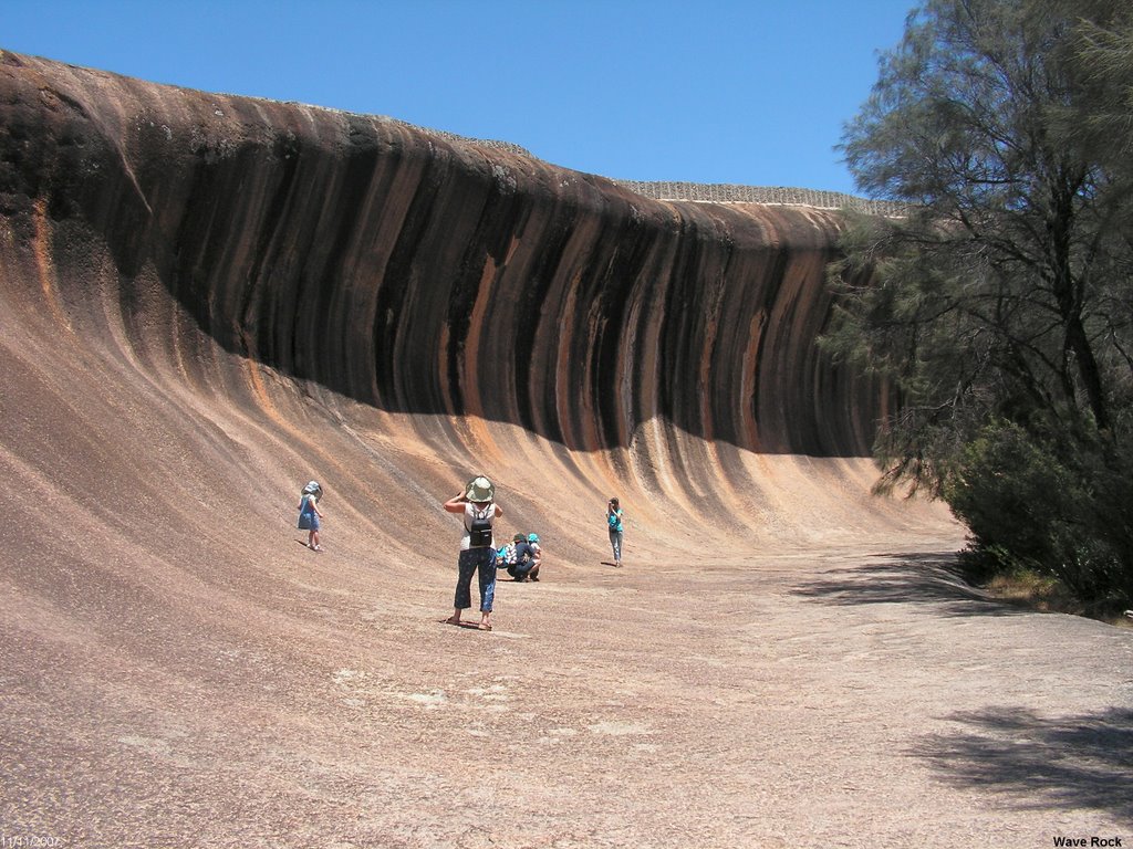 Wave Rock by anirka