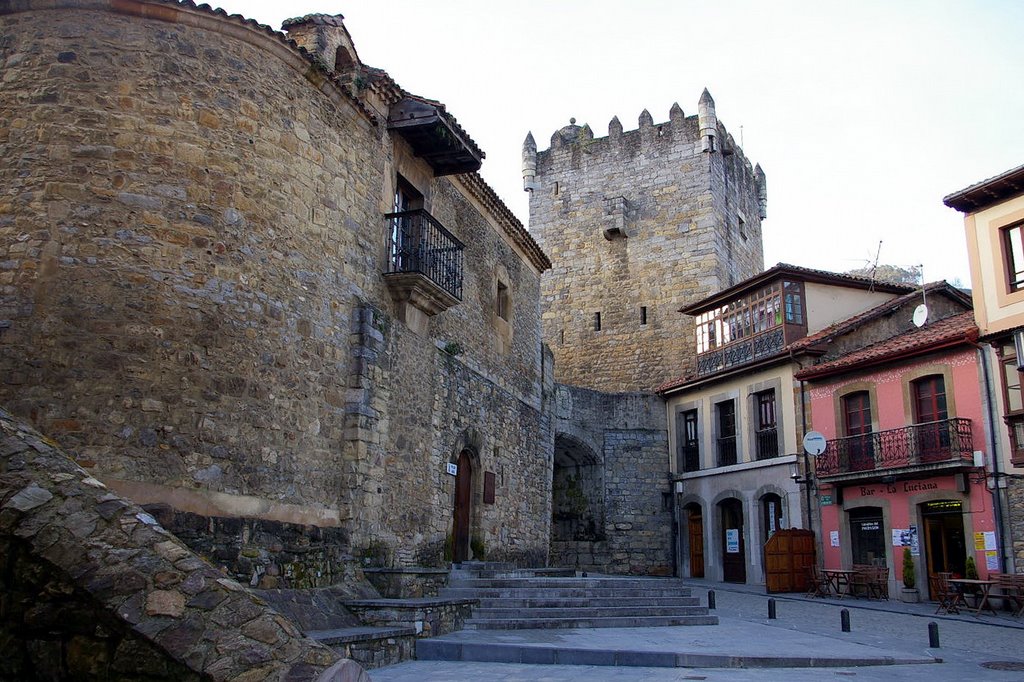 Palacio de Valdes Salas y Torre Medieval, Salas, Asturias by Antonio Alba