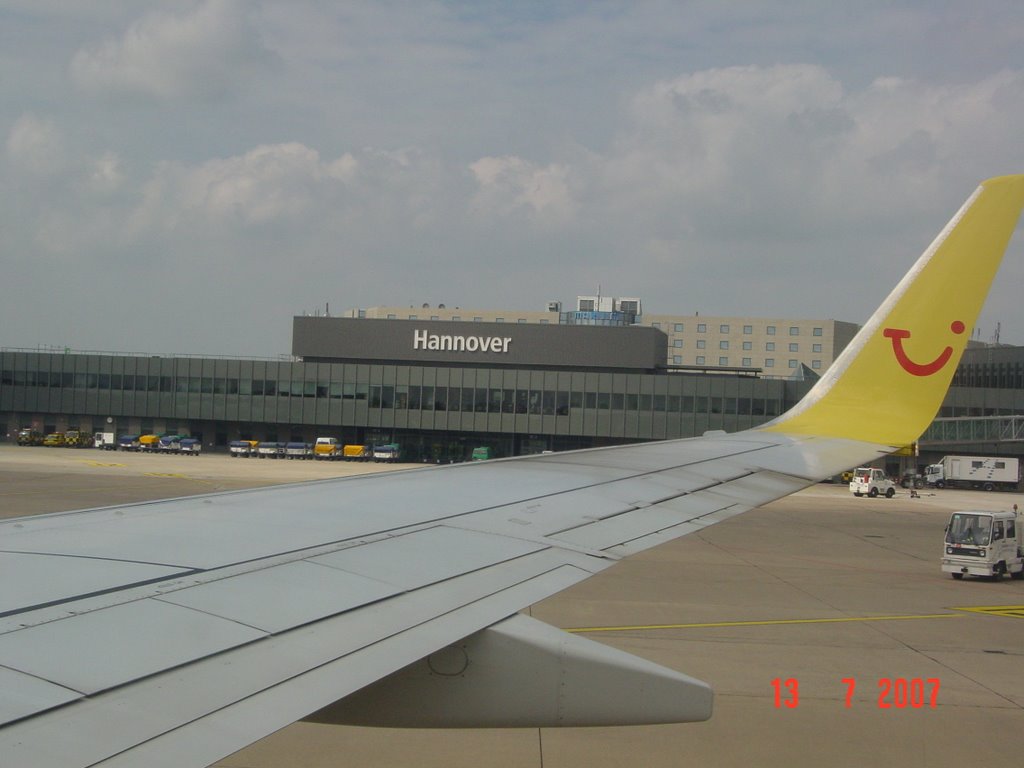 Flughafen Hannover by Maik J. - Impression One Photography