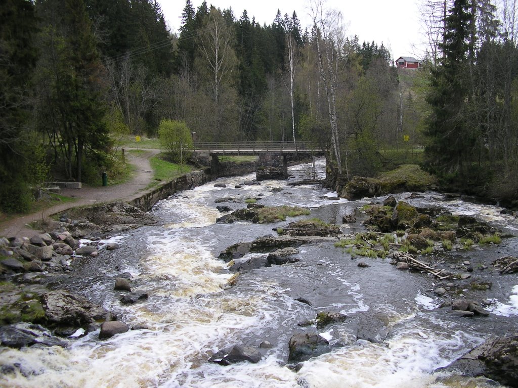 Myllykoski, a popular fishing site in Vantaa river [05-2007] by pan-opticon