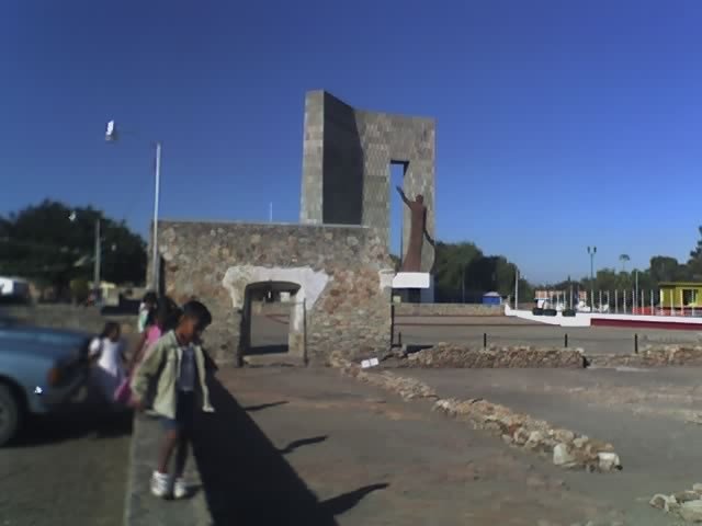 Corralejo Gto. Ruinas Casa Miguel Hidalgo y Monumento by gabrielherrero