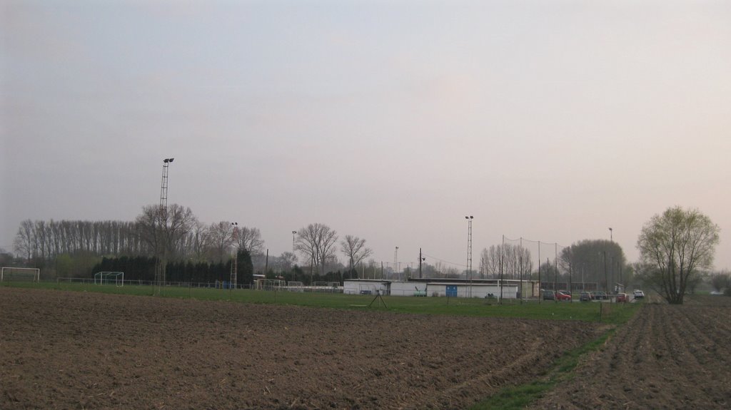 Voetbalveld herdersem by janmatthieu