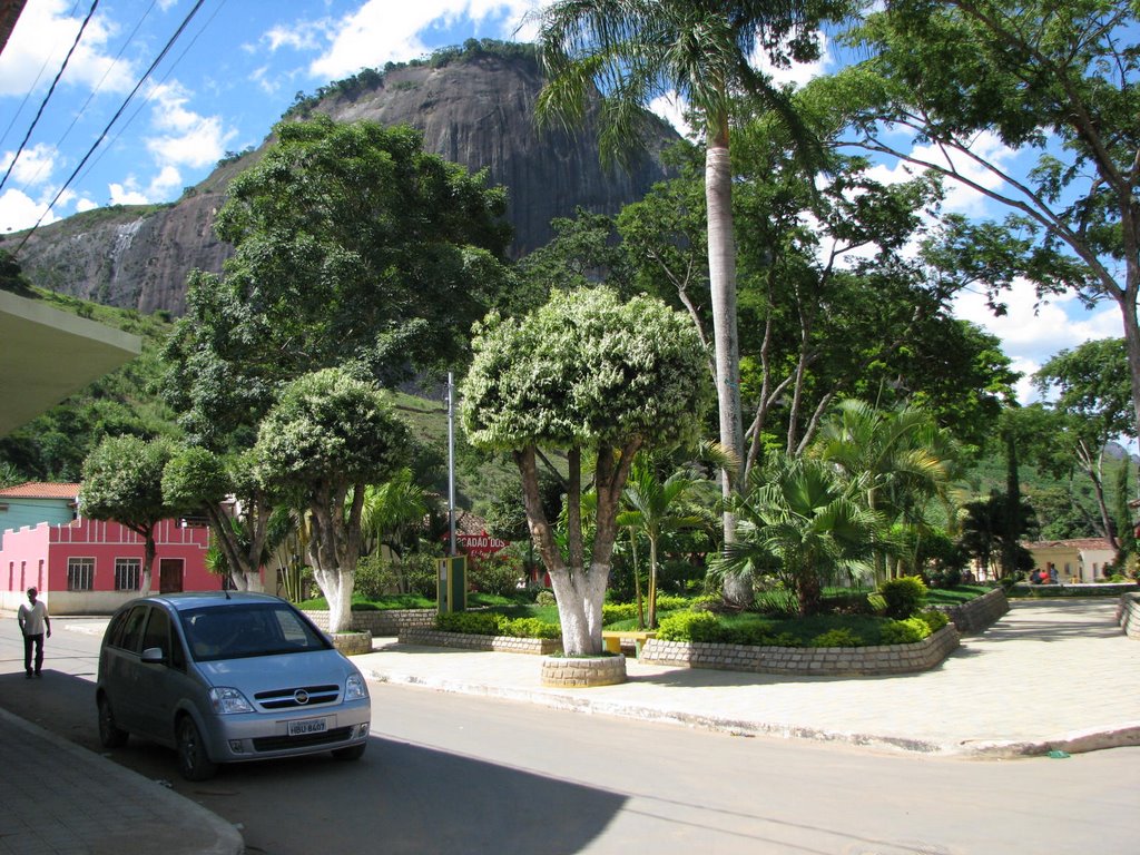 PRAÇA EM OURO VERDE DE MINAS-MG by JOTALU