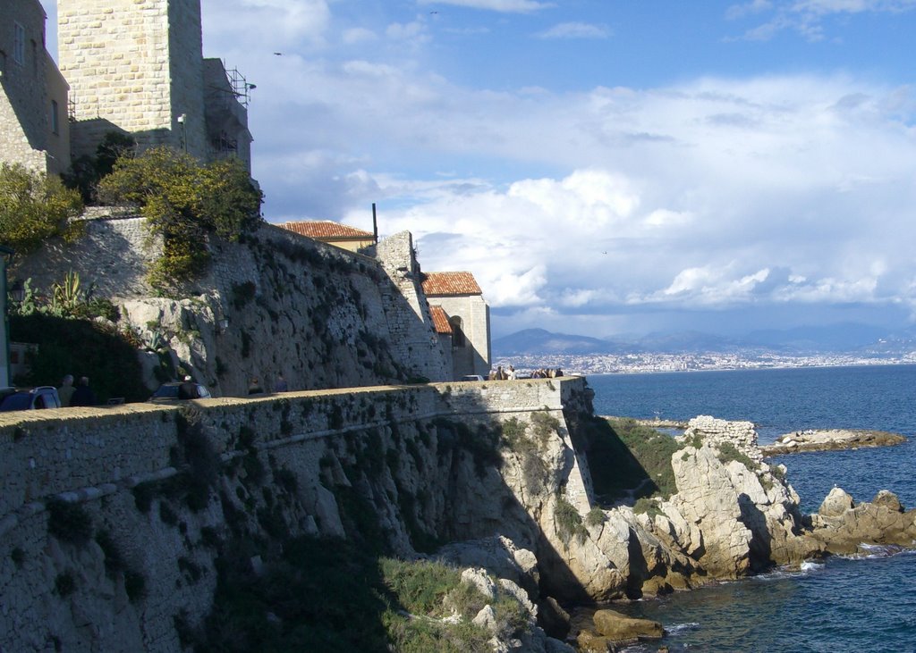 Panorama de Antibes by asardo