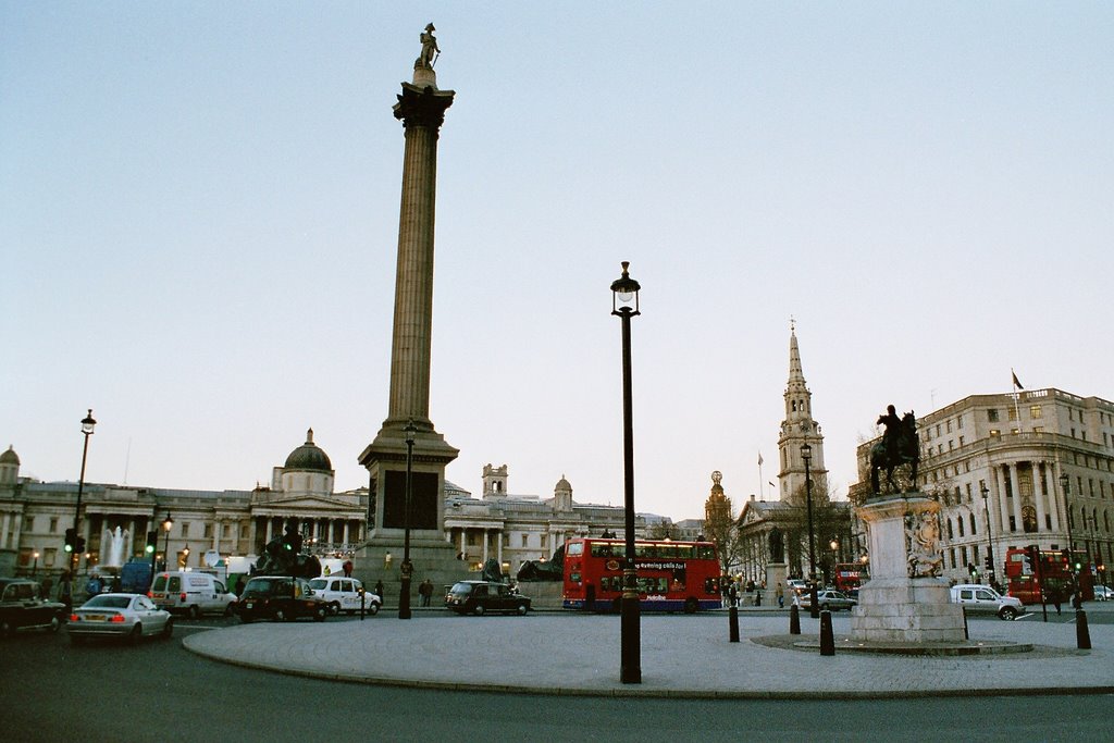 Travalgar Square by Andreas Wiesner