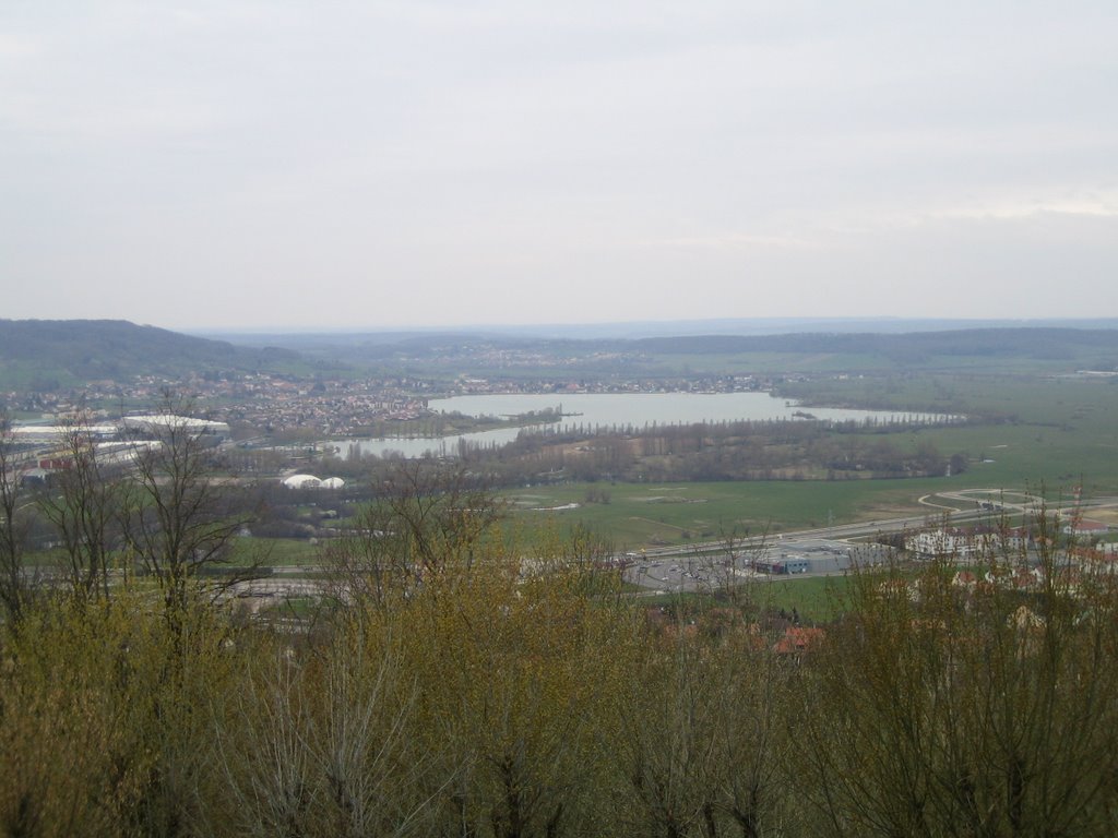 Lac de Vaivre vu de la Motte by Souris