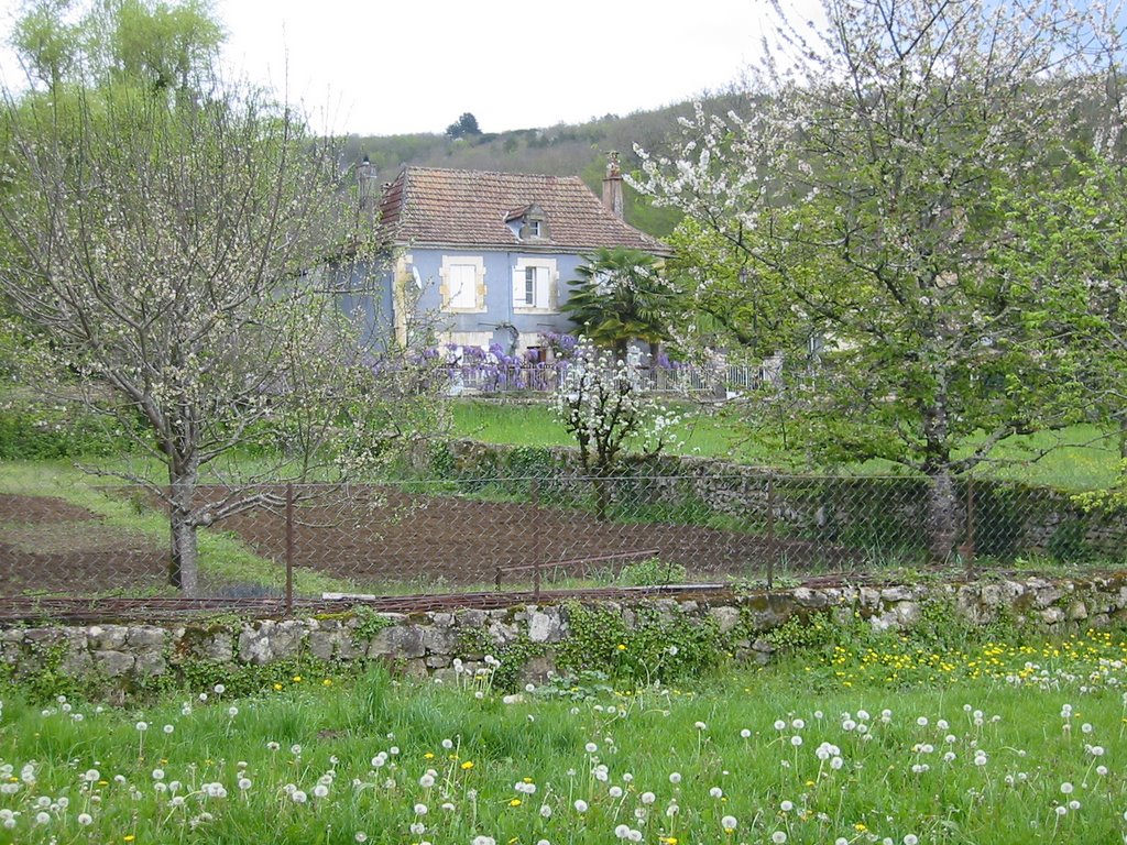 Maison à Tursac by Eric DESRENTES