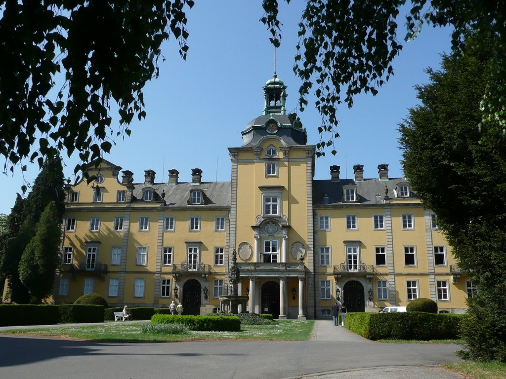 Schloss Bückeburg by Ole Haberkost