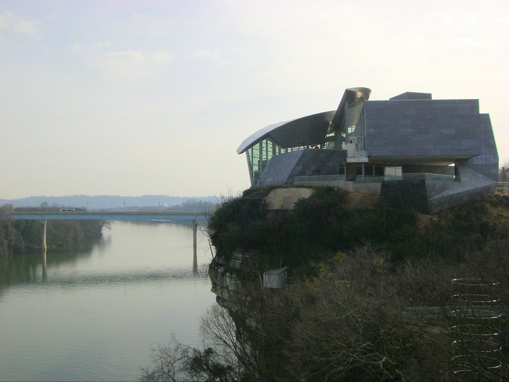 Chattanooga Museum by thebevelededge