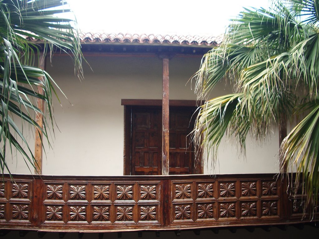 Casa de la Aduana, Puerto de la Cruz by sandrix