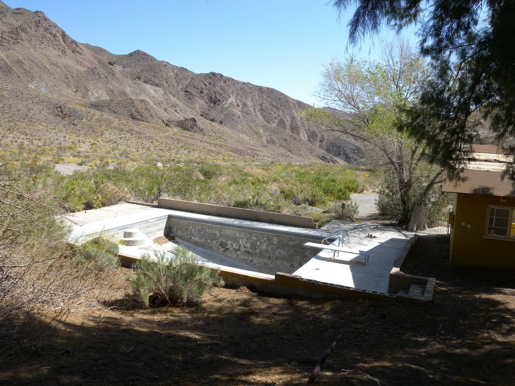 Death Valley, CA, USA by yubertenator