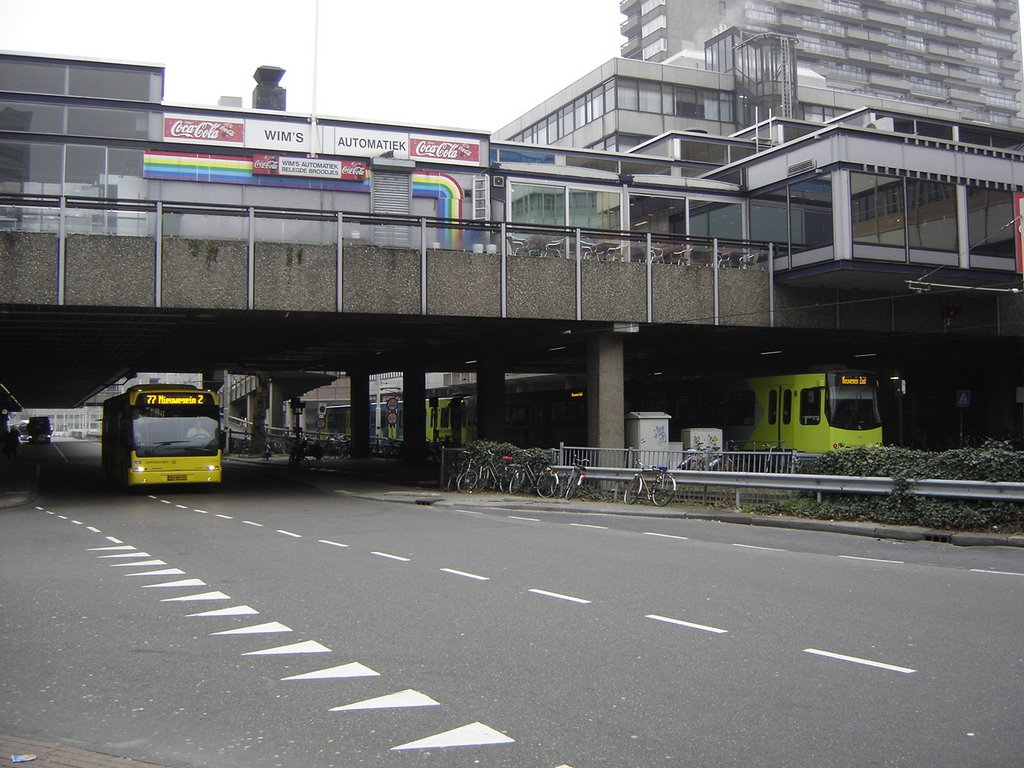 Utrecht: Stationsplein by harry nl