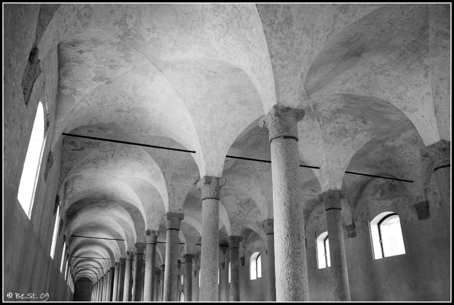 Castello sforzesco - Colonnato by Stefano.Bellotti