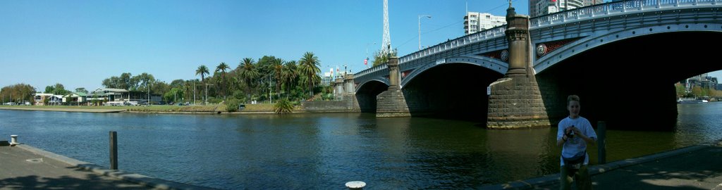 Bridge Melbourne City by Fair Flamingo