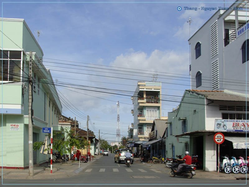 Ngã tư - Phan Đình Phùng / Trương Định - Crossroads by Vietnam - Paracels