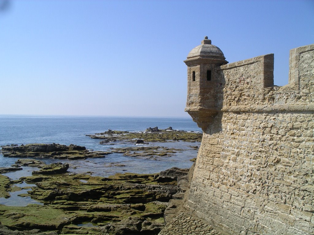 Castillo de San Sebastian, Cádiz by Enrique Camarero