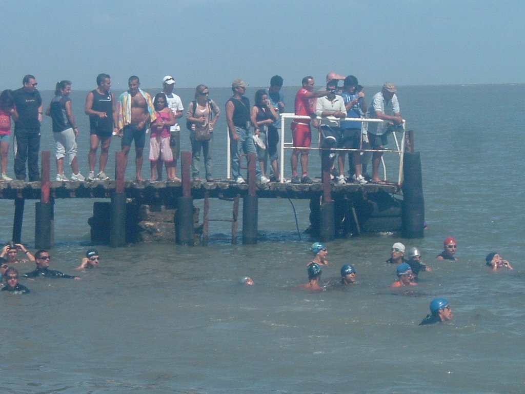 Triatlón en Arroyo Pareja (Punta Alta) by Horacio Zamudio