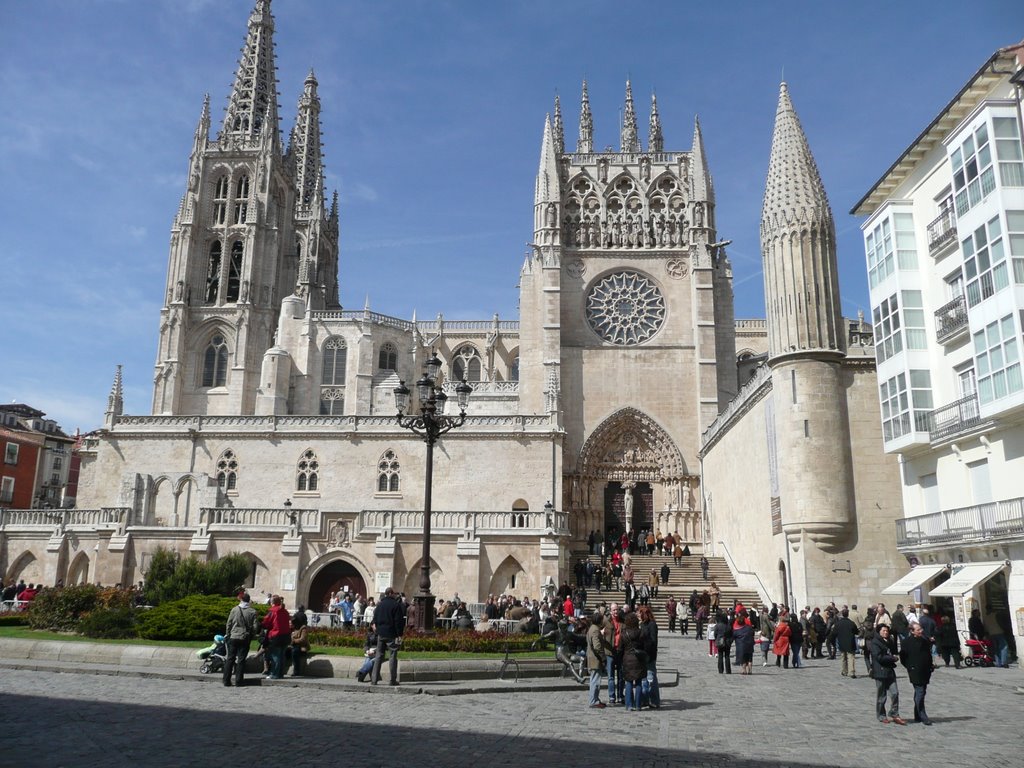 Catedral de Burgos by Rubén Cabrejas Pina