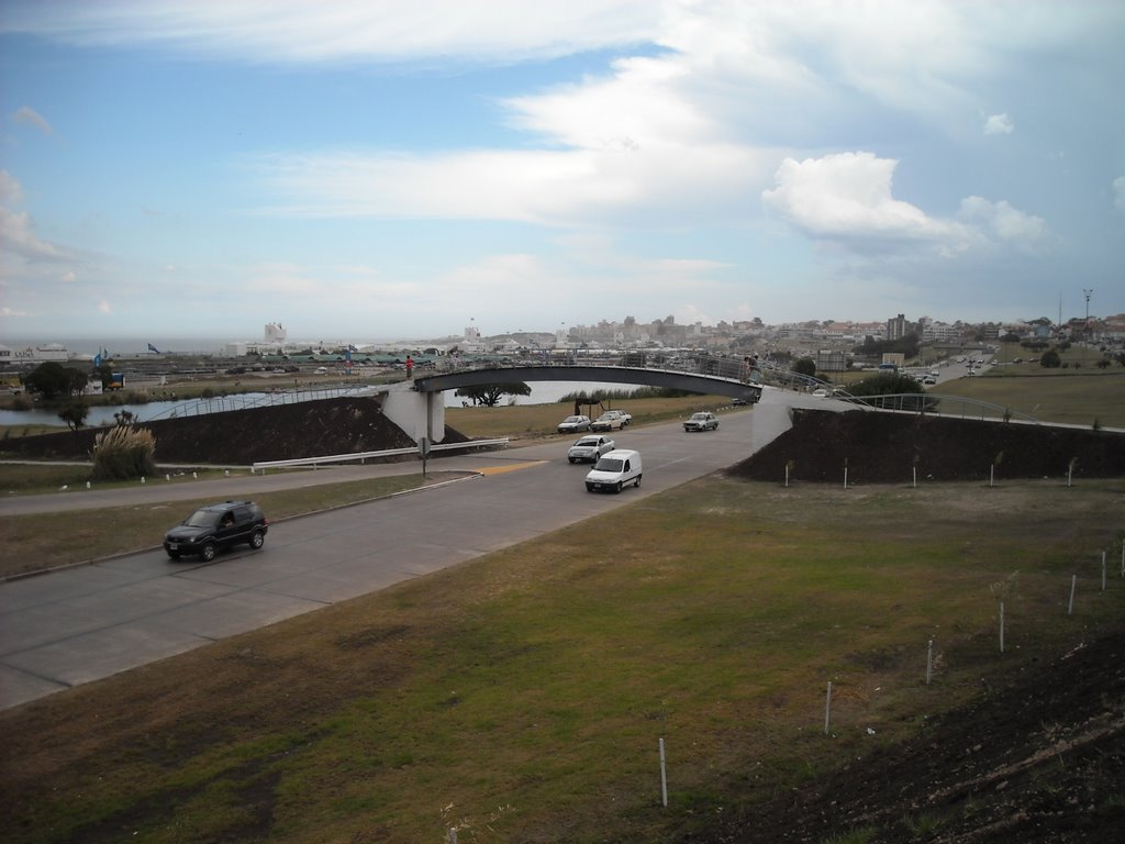 Desde el puente - Punta Mogotes by Matha Burroughs