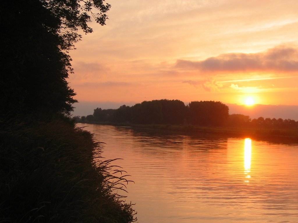 Nordhollandkanal bei Schagerbrug by Dieter Gick