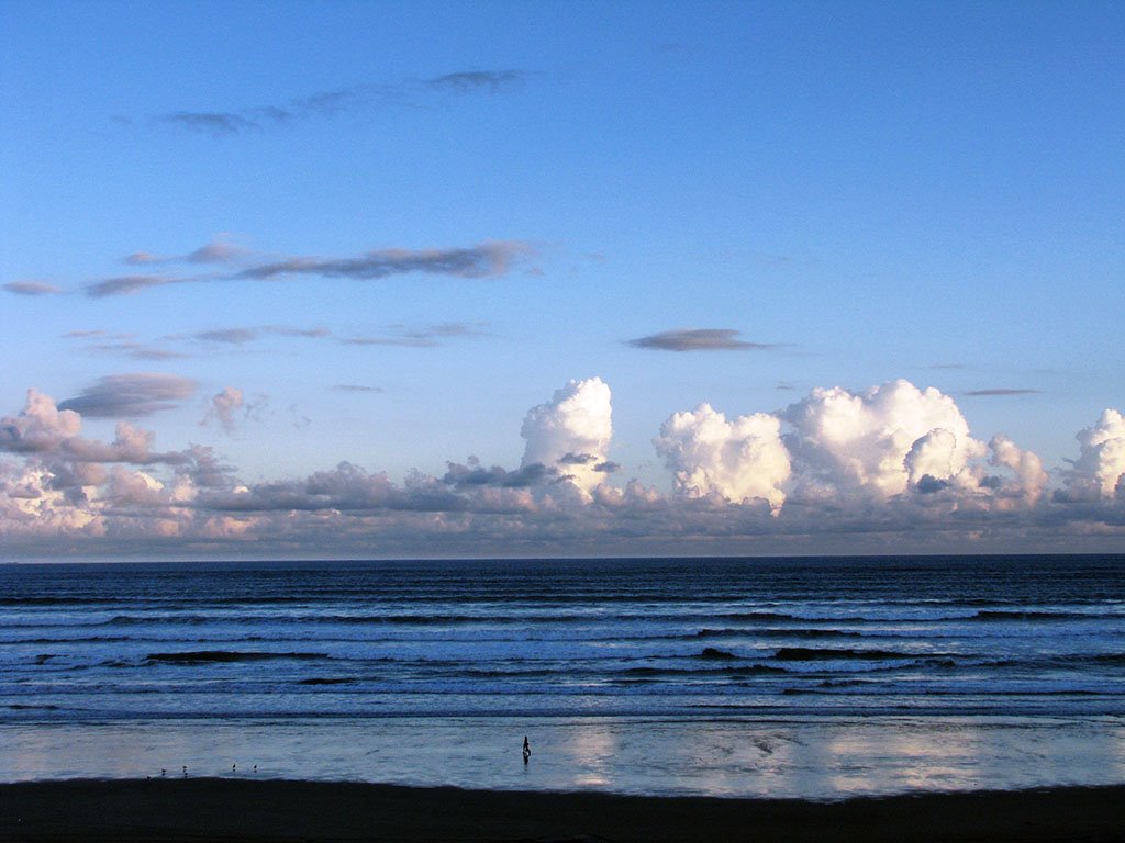 Fim de Tarde - Praia da Ocian em Praia Grande SP by Valmirez