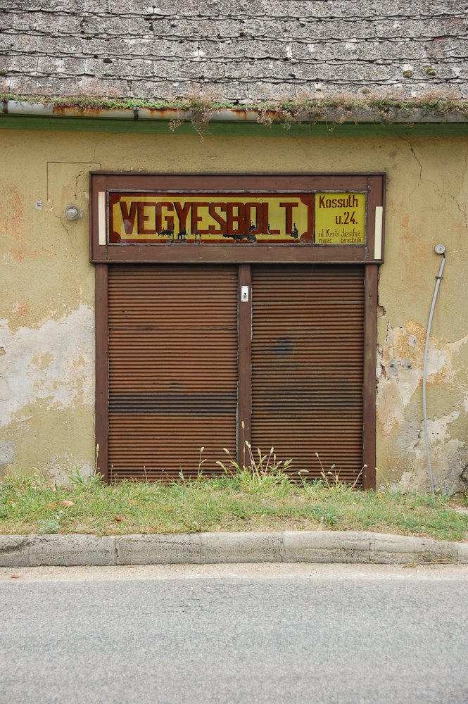 Régi Bolt - Old Store by gergely.erdelyi