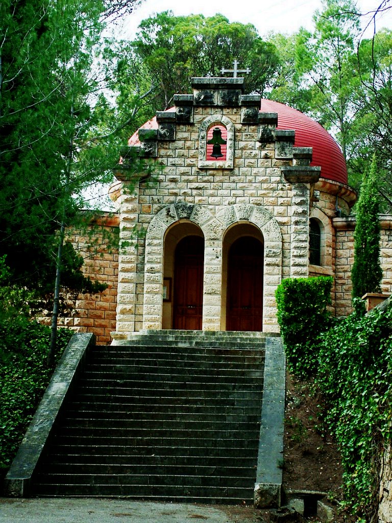 Ermita de la Virgen de la Soledad en el Poblado de Bolarque by fotochicho