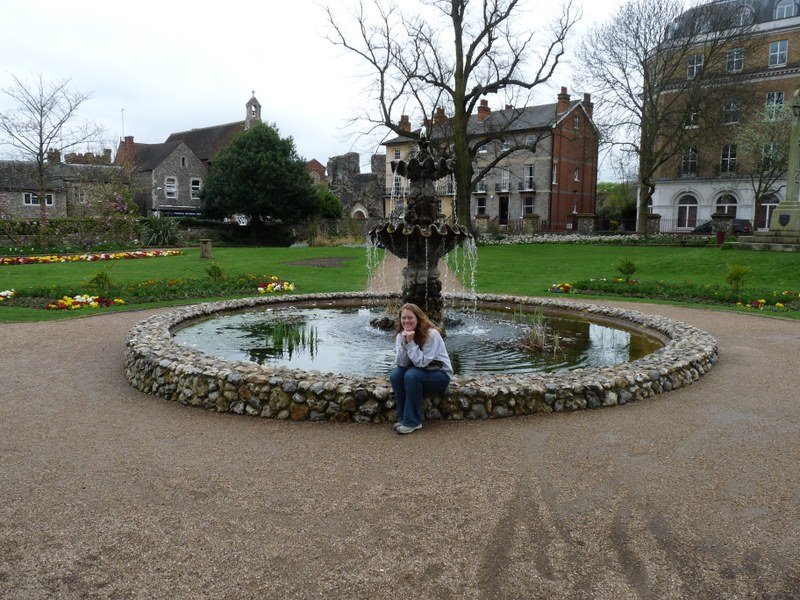 Forbury Gardens by likealightbulb