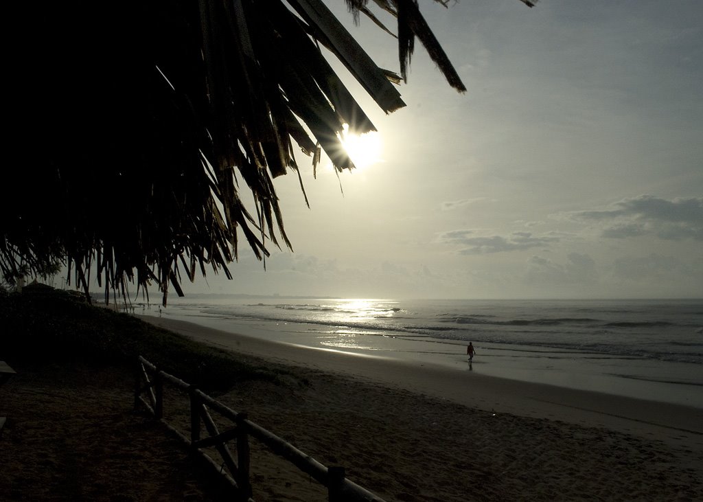 Praia de Pituaçu by Jayme Júnior