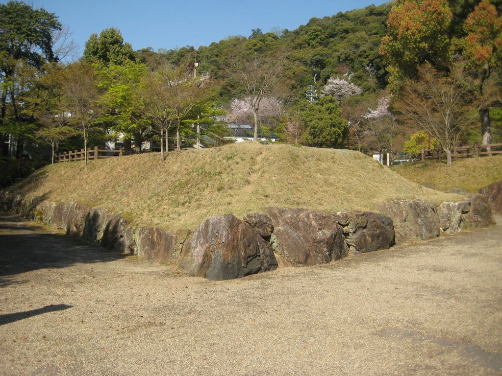 Keyakidani, Gifu, Gifu Prefecture 500-0000, Japan by Sho Matsumoto