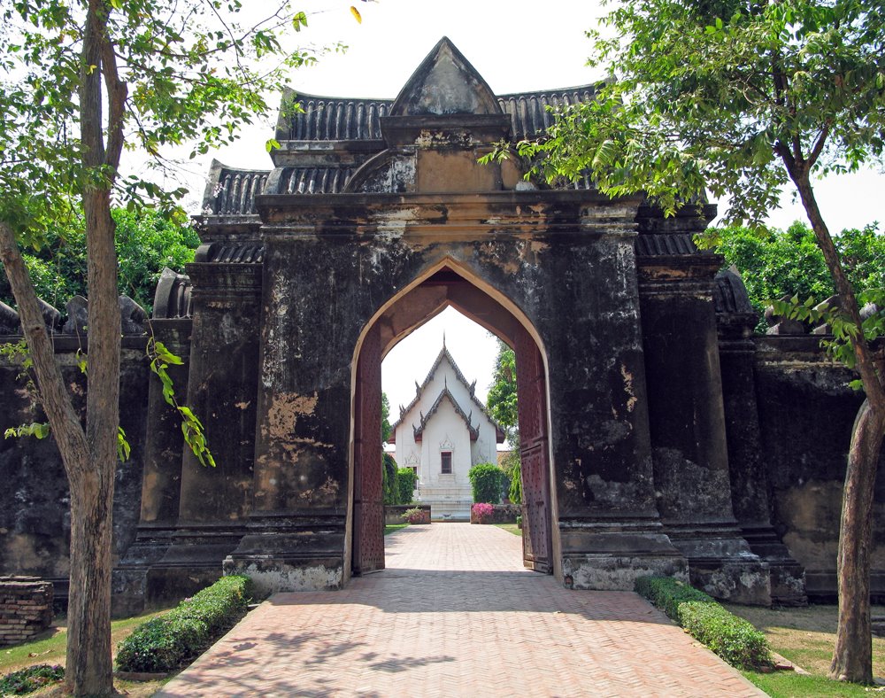 Lopburi, Thailand. Innergate of Phra Naraj Ratchanivet. by Eivind Friedricksen