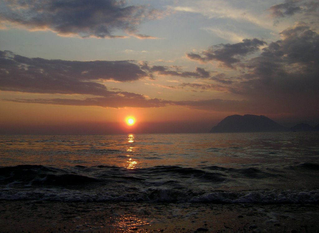 Sumset (from Achaia Beach Hotel) Ρίο Αχαίας, by 1- Βαγγέλης  Δούτσιος