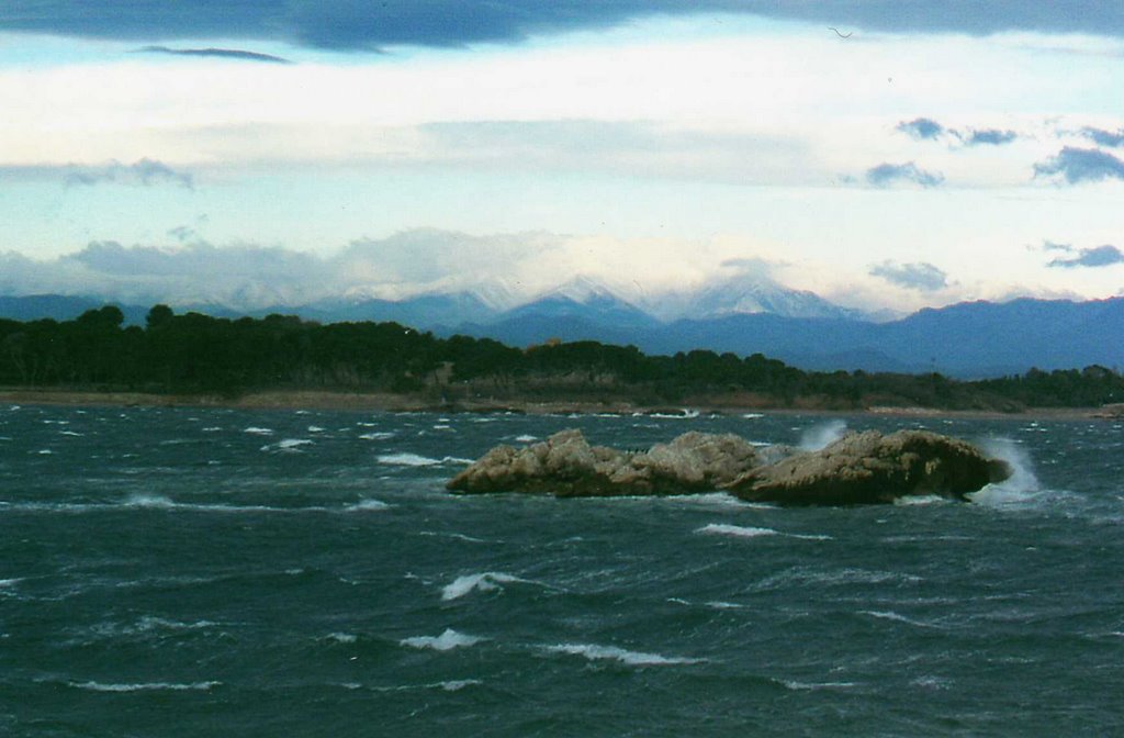 TRAMUNTANA A L'ESCALA by sasico