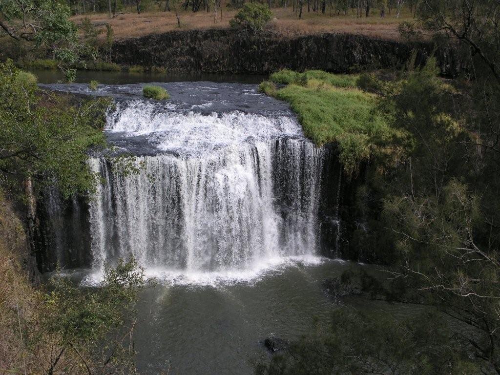 Millstream Falls by WayneParker