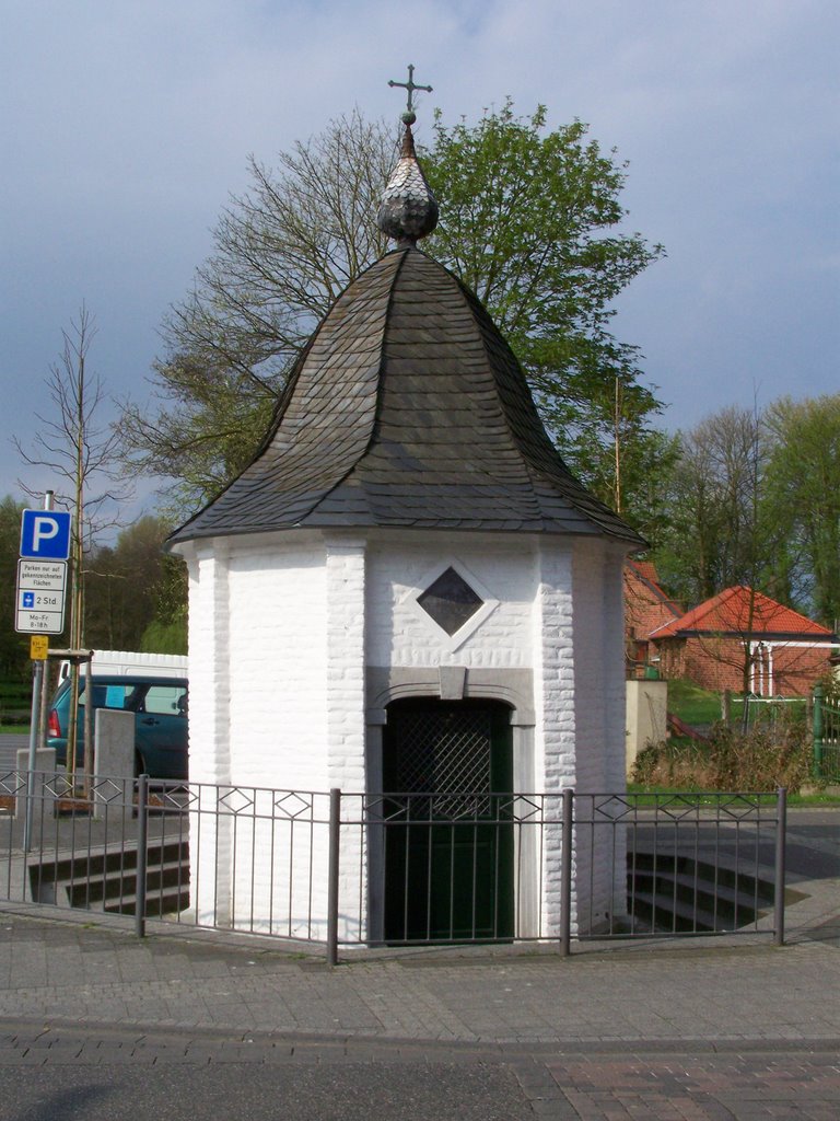 Kapelle am Lindbruchplatz in Niederkrüchten by vzdiebels