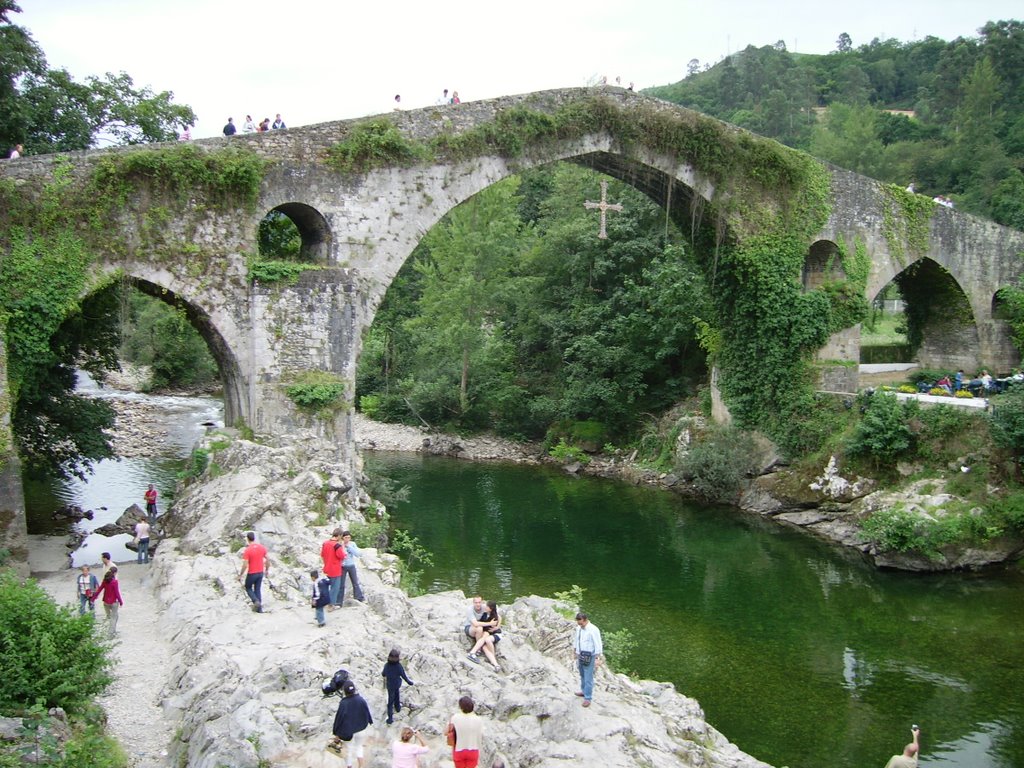 Puente Romano Cangas De Onis by Zoidberg1979