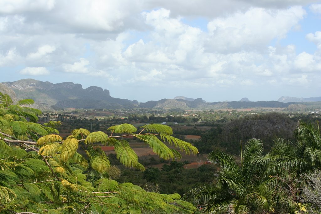 Vinales, Cuba by taisia_uf