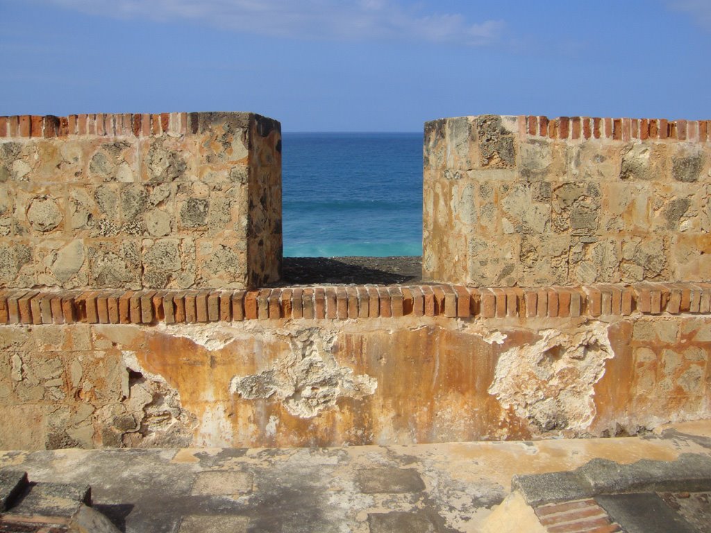 Ocean view from El Morro by Julio Molina-Muscara