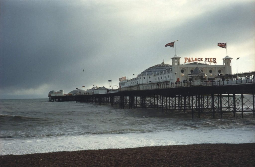 Brighton Palace Pier by Edilson V Benvenutti