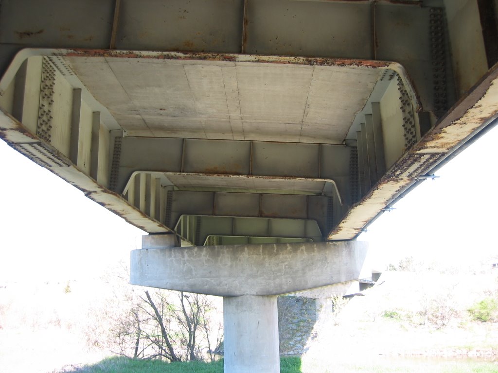 Looking east from underneath the 401 & weston off ramp by w3$t0ñ_0ñt4r!0