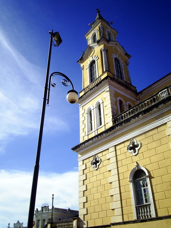 Torre da igreja by © Julio Moraes