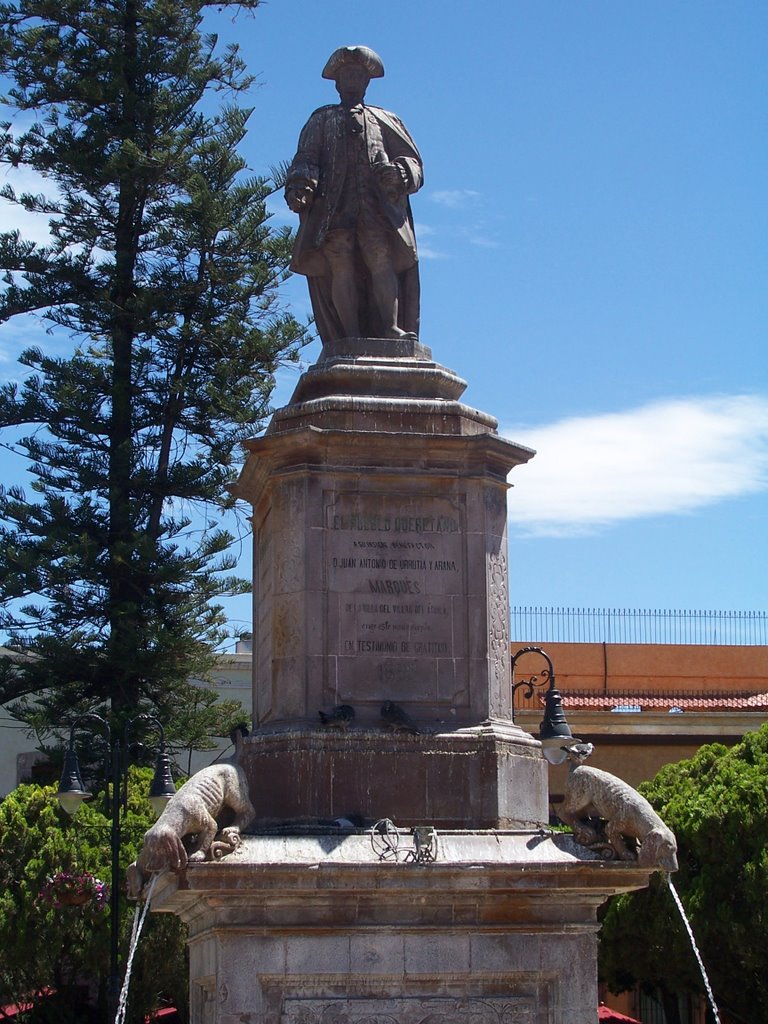 Marques Juan Antonio de Urrutia y Arana , quien por amor financio el acueducto de esta hermosa ciudad. by viddavic