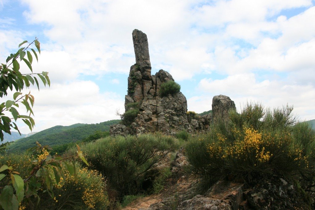 Thueyts - Rochers by jacquemy