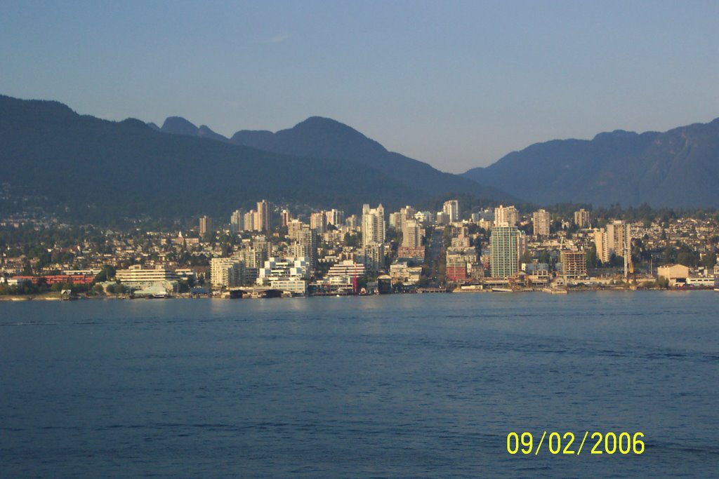 Vancouver; Coal Harbor by TCrump