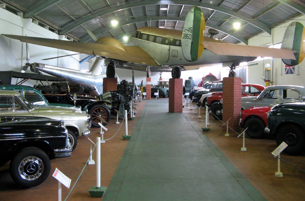 Museu Eduardo André Matarazzo, Bebedouro, SP, Brasil. by André Bonacin