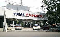 Tunas Daihatsu Klp Gading by williebee